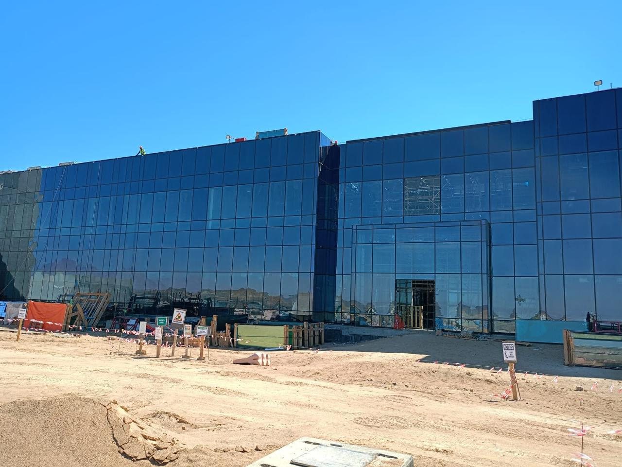 Hyper-scale data hall